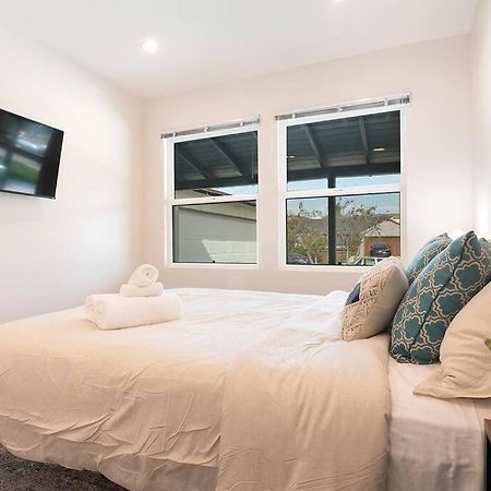 Beautiful 3 Bed 1 Bath Designer Home + Hot Tub Los Angeles Exterior foto